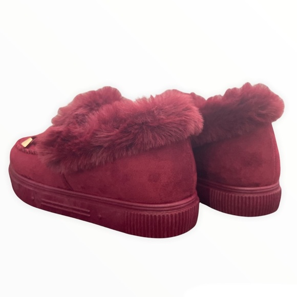 Burgundy Fuzzy Furry Slip-on Moccasin Slippers - Picture 5 of 12